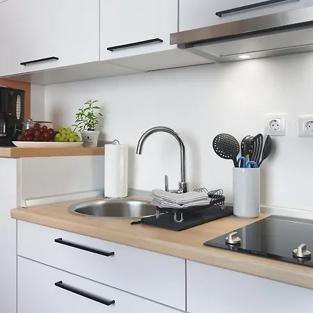 Emi Luxury 4* 풀라