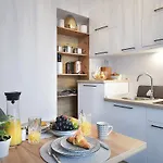 Aparthotel Emi Luxury