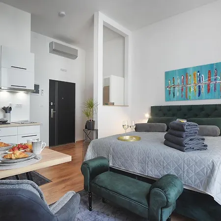Emi Luxury 4* Pula