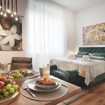 Emi Luxury Lägenhetshotell Pula