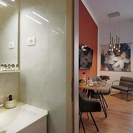 Emi Luxury 4*