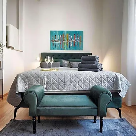 Emi Luxury Aparthotel Pula