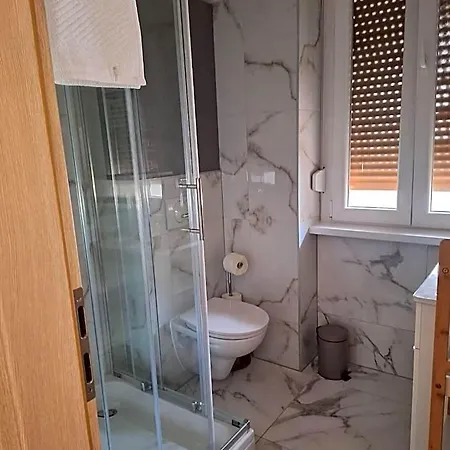Emi Luxury Aparthotel 4*