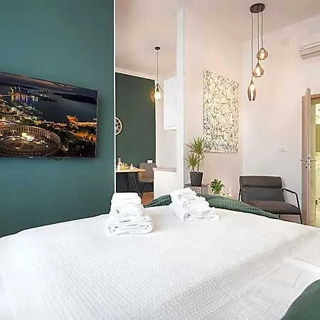 Emi Luxury 4* Pula