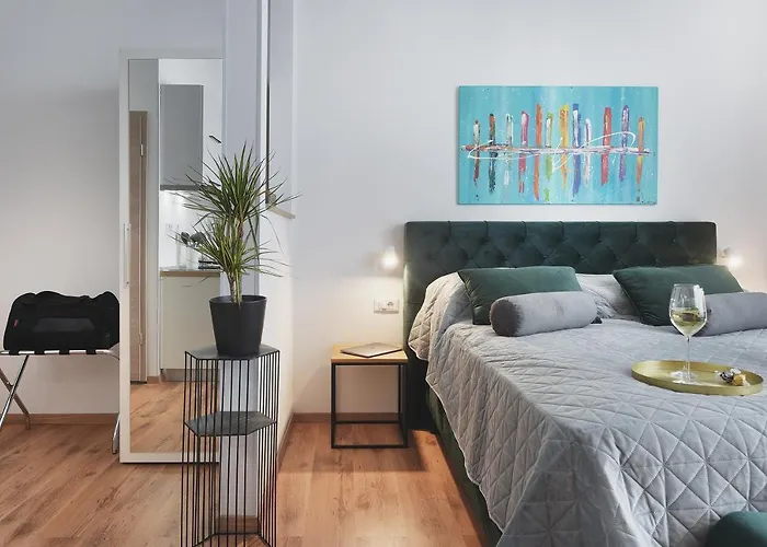 Aparthotel Emi Luxury Pula