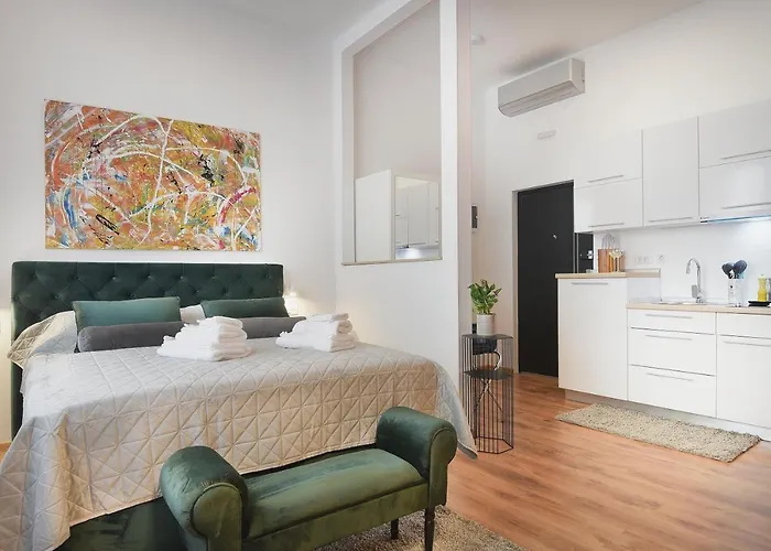 Aparthotel Emi Luxury Pula