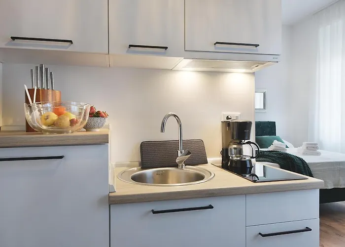 Aparthotel Emi Luxury