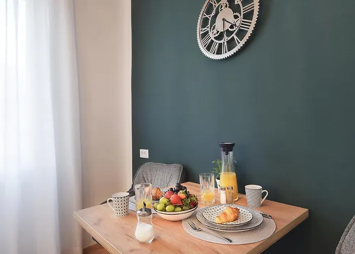 Emi Luxury Апарт-отель 4*